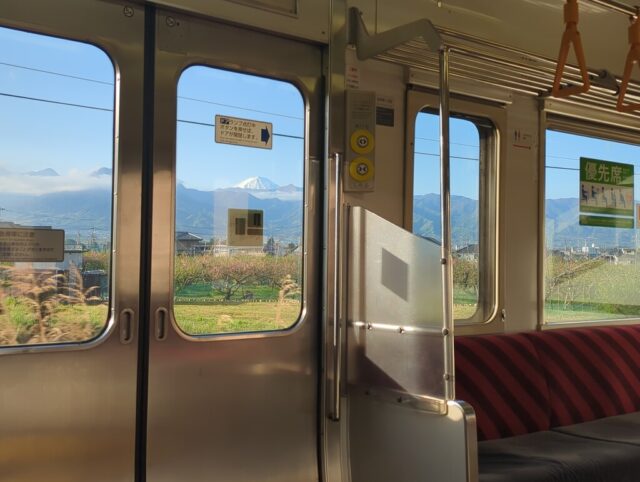 春日居町付近から見える富士山