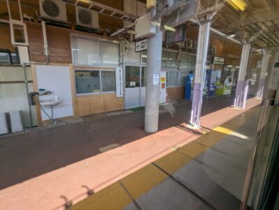 信濃大町駅ホーム