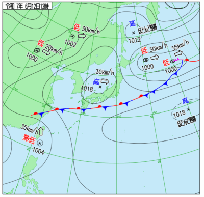 06月12日12時の天気図(<a target="_blank" rel="noopener" href="https://www.data.jma.go.jp/fcd/yoho/wxchart/quickmonthly.html">気象庁より</a>)