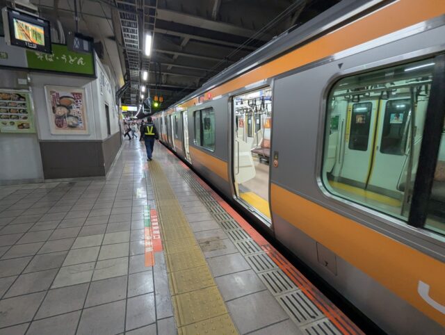 立川駅 大月行き