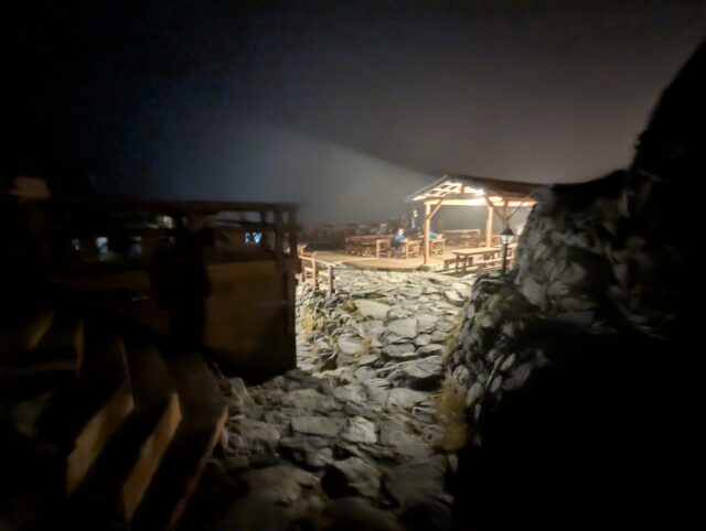 20251008_190556867_NIGHT.jpg