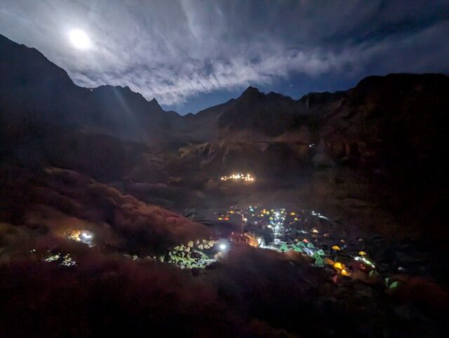 20251009_045416678_NIGHT.jpg