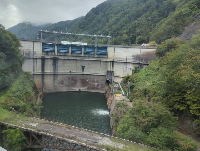 稲核ダム